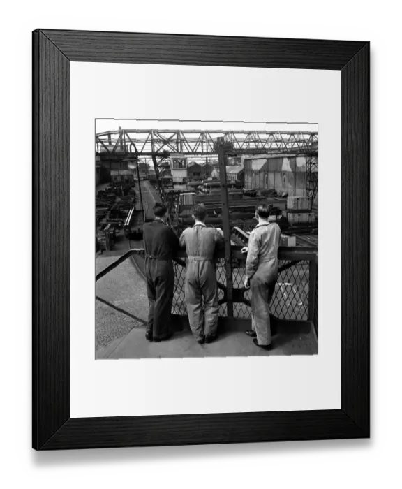 Framed Print : Looking At Yard Framed Print : Looking At Yard