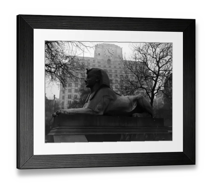 Framed Print : Shell-Mex House