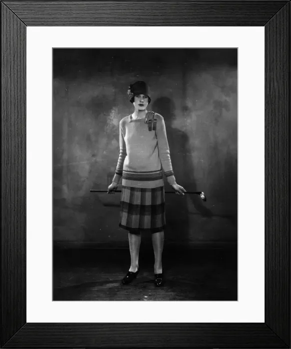 Framed Print : Solosign Fashion Framed Print : Solosign Fashion