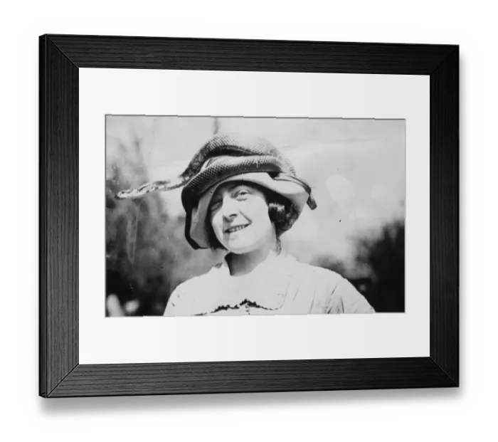 Framed Print : Snake Hat. circa 1930: Miss Evine Doty, of the Reptile Study Society Framed Print : Snake Hat. circa 1930: Miss Evine Doty, of the Reptile Study Society