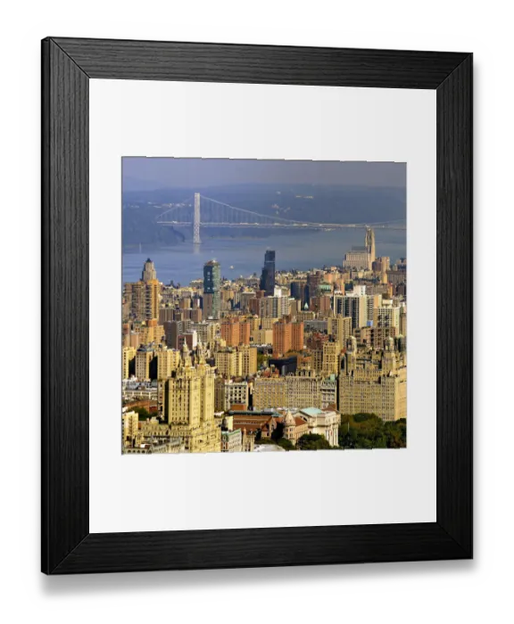 Framed Print : The George Washington Bridge and New York skyline Framed Print : The George Washington Bridge and New York skyline