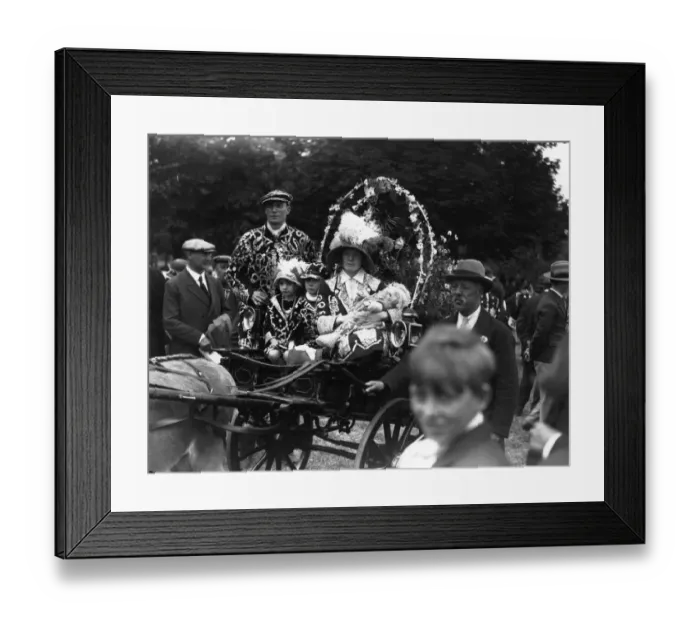 Framed Print : Costermongers Framed Print : Costermongers