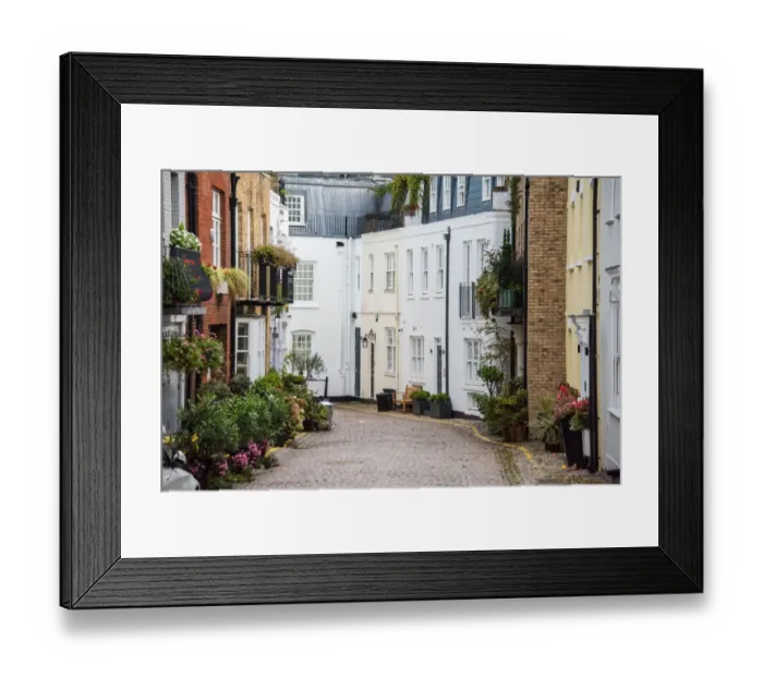 Framed Print : Mews houses in Knightsbridge Framed Print : Mews houses in Knightsbridge