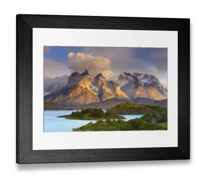 Framed Print : Chile, Patagonia, Torres del Paine National Park Framed Print : Chile, Patagonia, Torres del Paine National Park