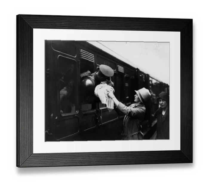 Framed Print : A Fond Farewell Framed Print : A Fond Farewell