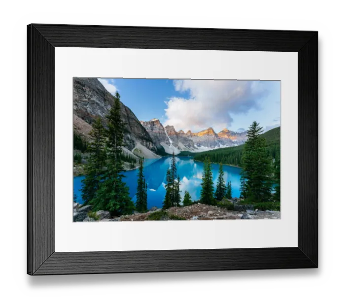 Framed Print : Moraine Lake, sunrise view. Canadian Rockies, Alberta, Canada