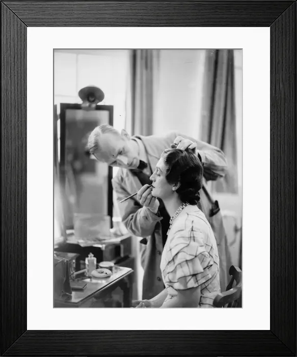 Framed Print : Applying Make-Up Framed Print : Applying Make-Up