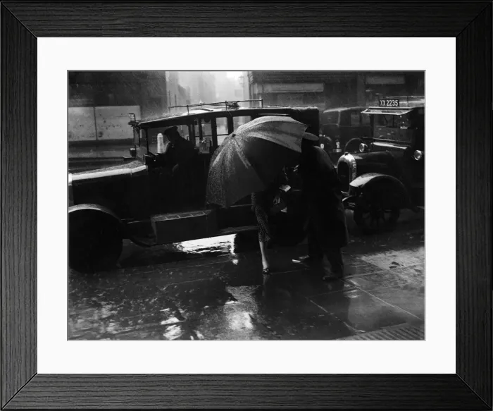 Framed Print : Earning A Tip Framed Print : Earning A Tip