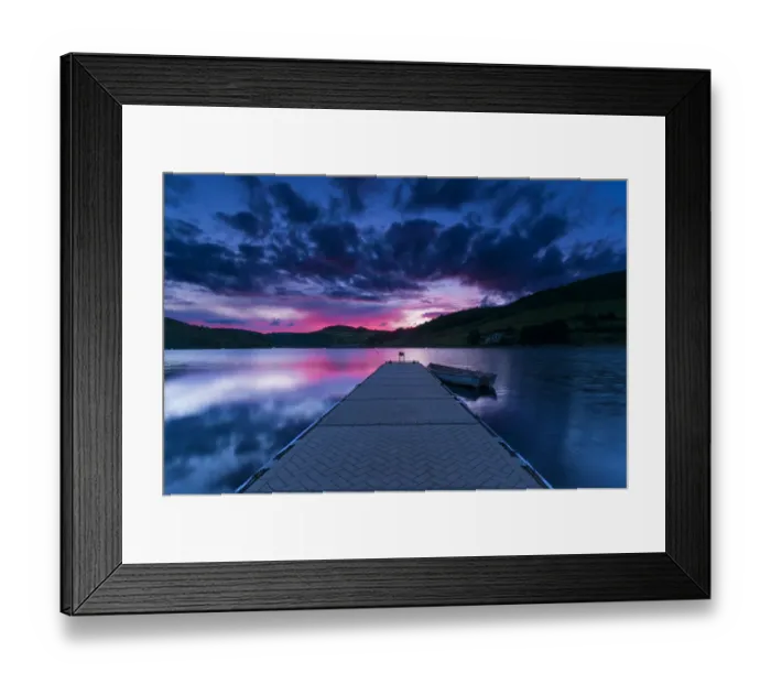 Framed Print : Ladybower Reservoir jetty at sunset. English Peak District