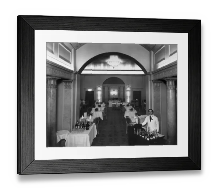 Framed Print : Elegant Restaurant Framed Print : Elegant Restaurant