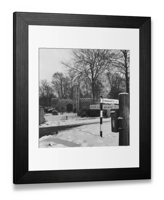 Framed Print : Knebworth Gate Framed Print : Knebworth Gate