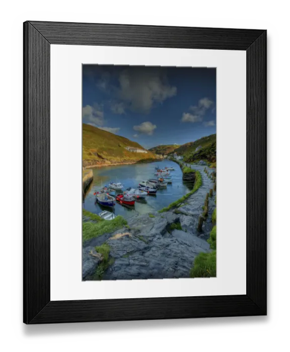 Framed Print : Boscastle Harbour, Cornwall, england Framed Print : Boscastle Harbour, Cornwall, england