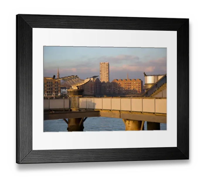 Framed Print : A Pier with Birds on the Thames Framed Print : A Pier with Birds on the Thames