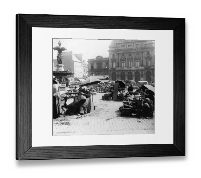 Framed Print : Market Stalls Framed Print : Market Stalls