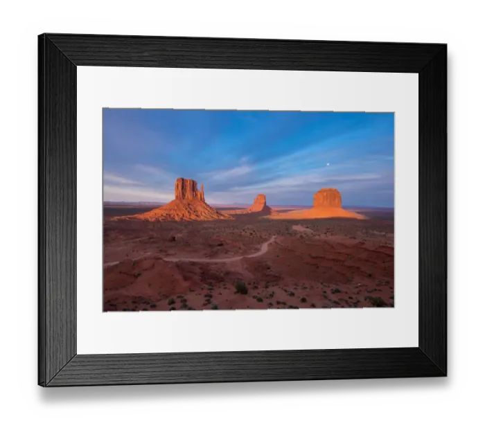 Framed Print : Monument valley at sunset Framed Print : Monument valley at sunset
