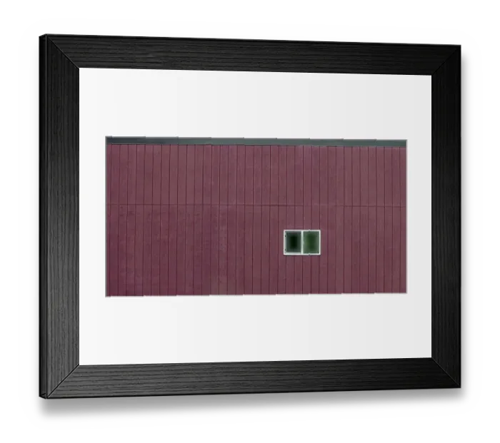 Framed Print : Parede Vermelha