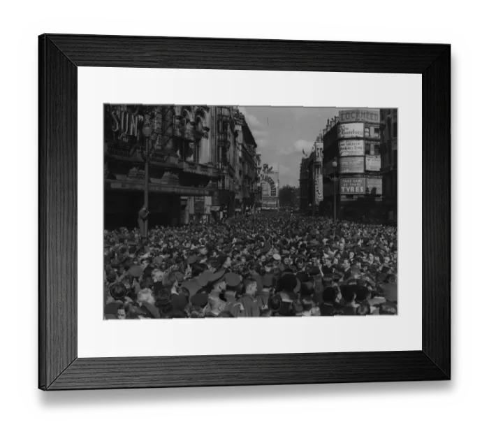 Framed Print : VJ Day In LOndon Framed Print : VJ Day In LOndon