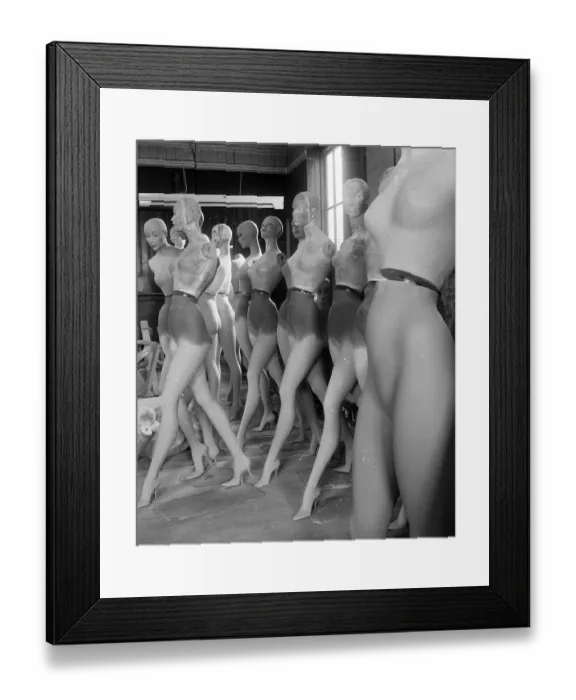 Framed Print : Left Leg Forward Framed Print : Left Leg Forward
