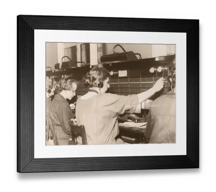 Framed Print : FEMALE SWITCHBOARD OPERATORS Framed Print : FEMALE SWITCHBOARD OPERATORS