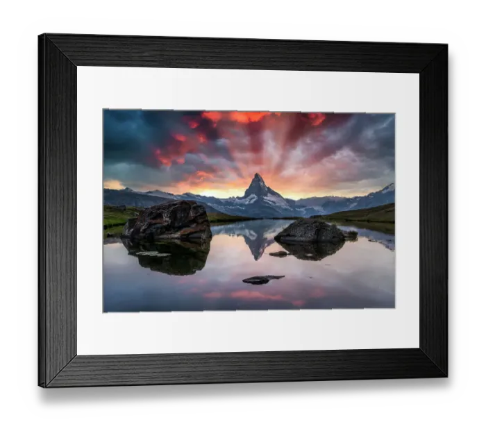 Framed Print : Matterhorn reflected in lake Stellisee at sunset. Zermatt, Valais Canton, Switzerland Framed Print : Matterhorn reflected in lake Stellisee at sunset. Zermatt, Valais Canton, Switzerland
