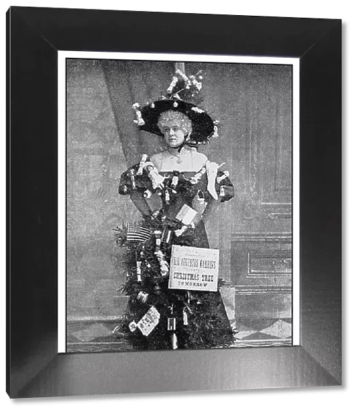 Antique photo: Actress Nita Carlyon as a Christmas Tree