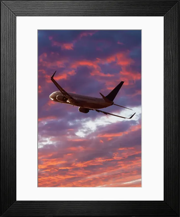Framed Print : Boeing 737-400 Takeoff Framed Print : Boeing 737-400 Takeoff