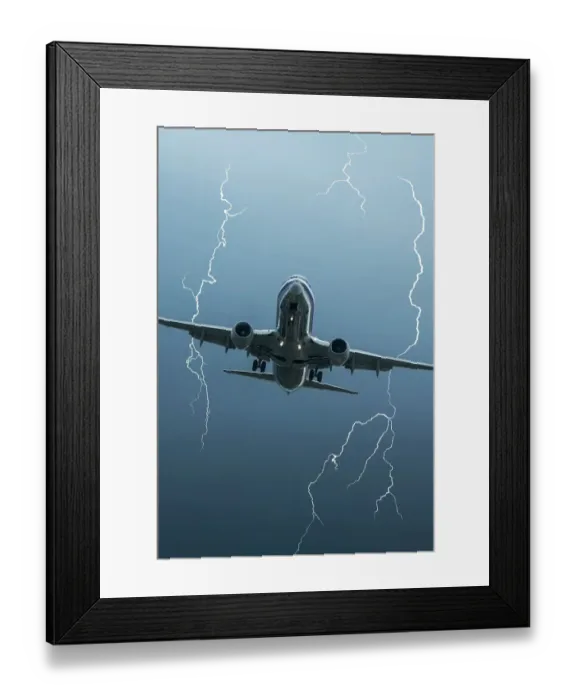 Framed Print : Boeing 737-400 Landing Framed Print : Boeing 737-400 Landing