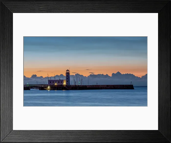 Framed Print : Scarborough, Yorkshire Before Sunrise Framed Print : Scarborough, Yorkshire Before Sunrise