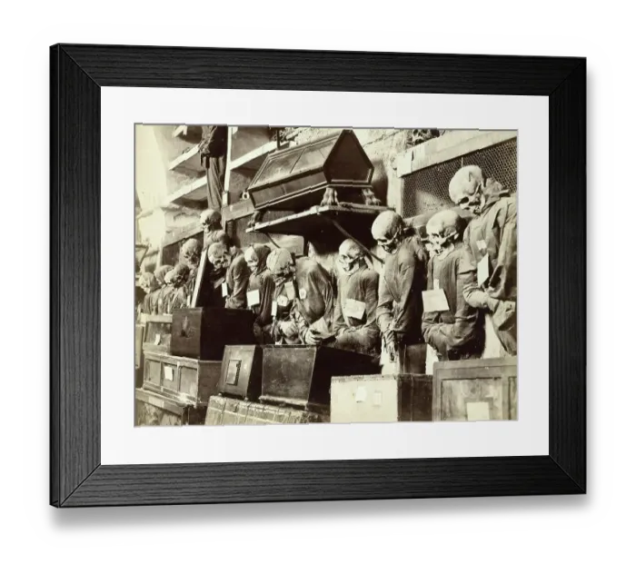 Framed Print : The Capuchin Crypt of Palermo, Le Catacombe dei Cappuccini, extensive crypt complex under the Capuchin monastery in Palermo and, with its natural mummies, one of the most famous burial grounds in the world, c