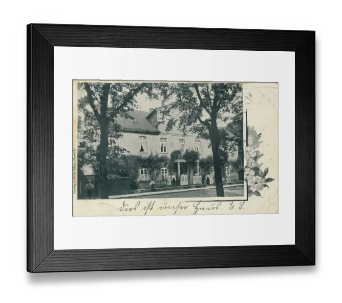 Framed Print : House in Hameln, Lower Saxony, Germany, postcard with text, view around ca 1910, historical, digital reproduction of a historical postcard, public domain, from that time, exact date unknown Framed Print : House in Hameln, Lower Saxony, Germany, postcard with text, view around ca 1910, historical, digital reproduction of a historical postcard, public domain, from that time, exact date unknown