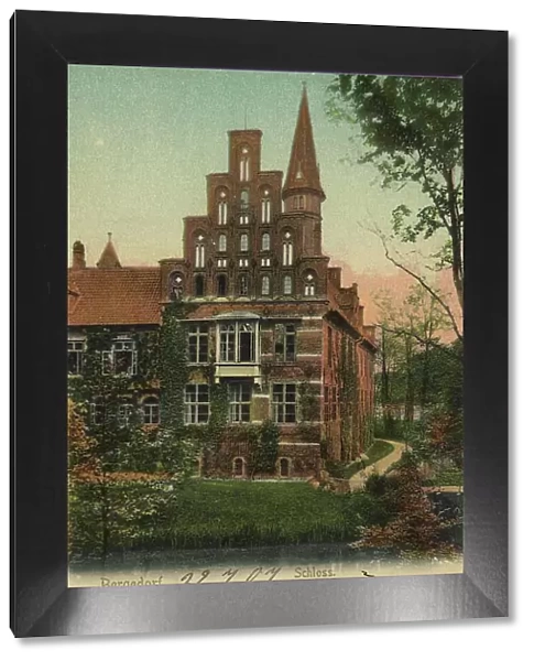 Castle in Bergedorf, Hamburg, Germany, postcard with text, view around ca 1910, historical, digital reproduction of a historical postcard, public domain, from that time, exact date unknown