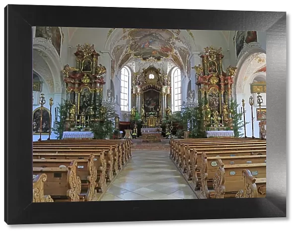 Pews, Roman Catholic parish church of St. Peter and Paul, interior, Mittenwald, district of Garmisch Partenkirchen, Upper Bavaria, Bavaria, Germany
