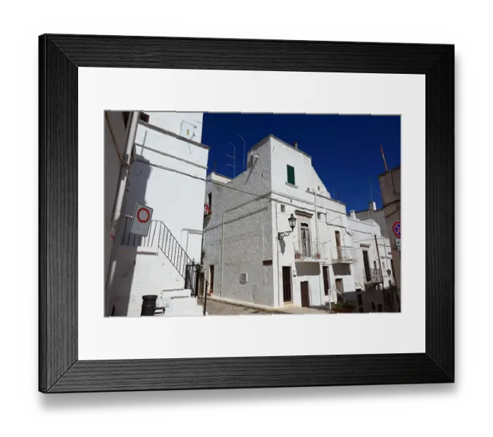 Framed Print : Houses in the old town of Locorotondo, Puglia, Italy Framed Print : Houses in the old town of Locorotondo, Puglia, Italy