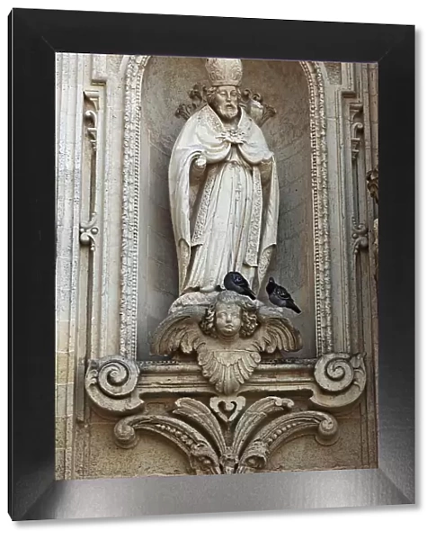 Detail on the facade, cattedrale metropolitana di Santa Maria Assunta, Cathedral of Lecce, Apulia, Italy
