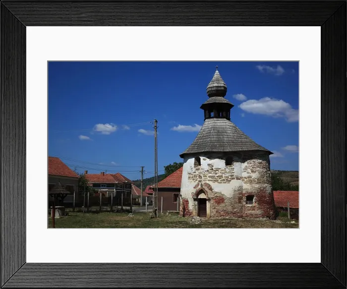 Framed Print : Biserica Reformata-Calvina Rotonda, Geoagiu, Gergesdorf, Transylvania, Romania Framed Print : Biserica Reformata-Calvina Rotonda, Geoagiu, Gergesdorf, Transylvania, Romania