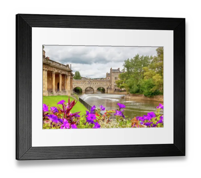 Framed Print : Colourful flowers with the Pulteney Bridge and the River Avon Framed Print : Colourful flowers with the Pulteney Bridge and the River Avon