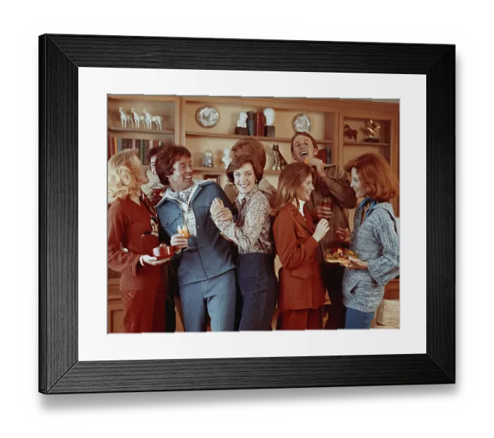 Framed Print : Friends having drink and fun, smiling Framed Print : Friends having drink and fun, smiling