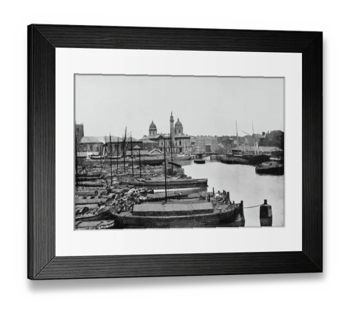 Framed Print : Antique photograph of seaside towns of Great Britain and Ireland: Hull