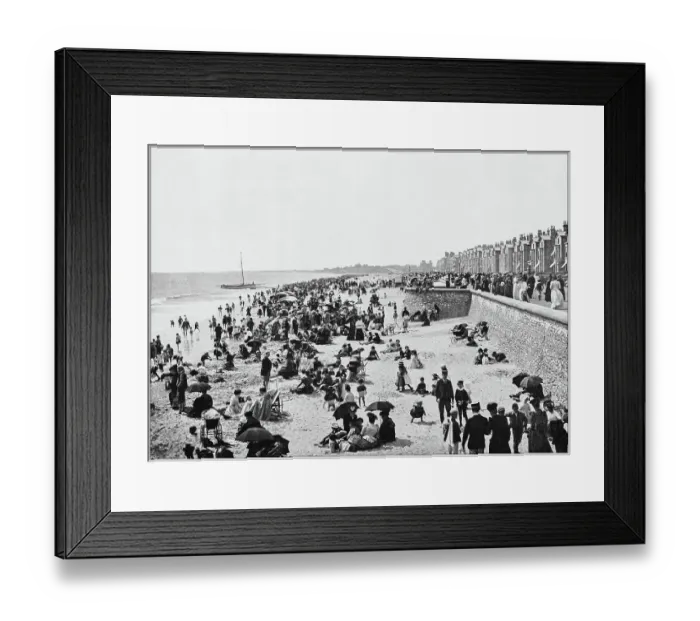 Framed Print : Antique photograph of seaside towns of Great Britain and Ireland: Lowestoft