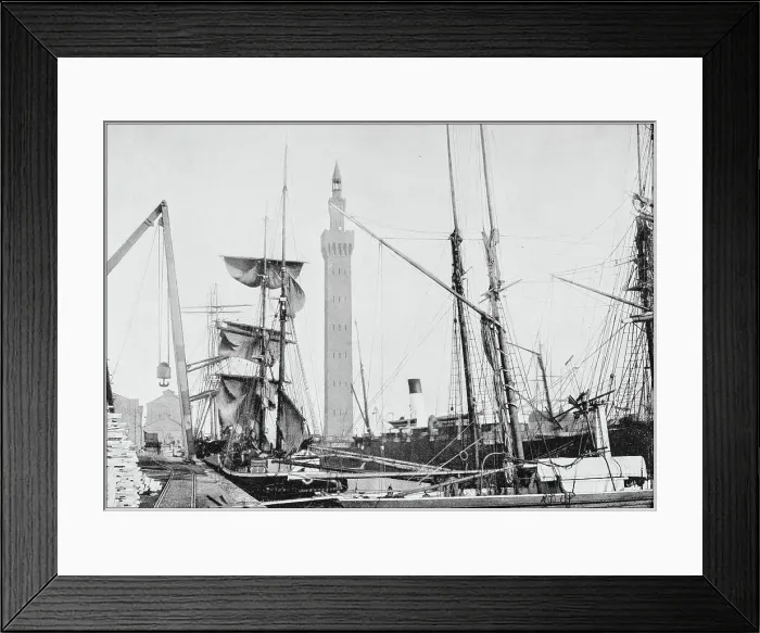 Framed Print : Antique photograph of seaside towns of Great Britain and Ireland: Grimsby