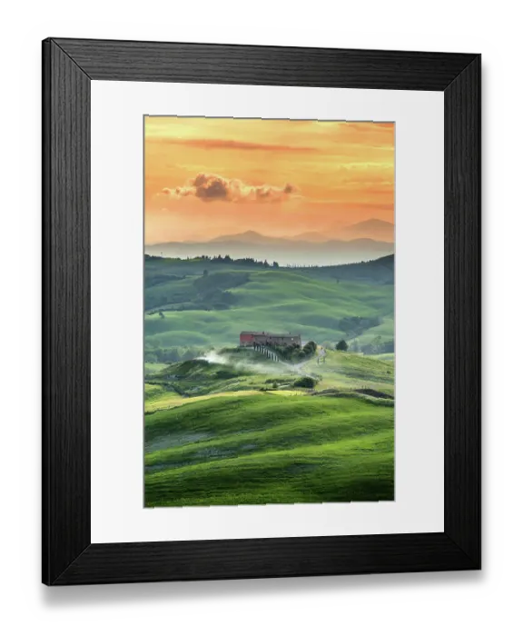 Framed Print : Beautiful summer landscape in Tuscany, Italy Framed Print : Beautiful summer landscape in Tuscany, Italy