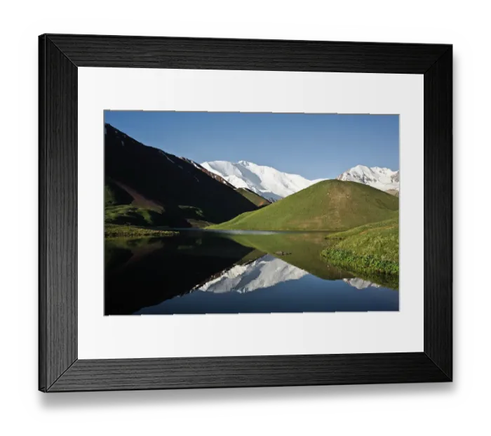 Framed Print : Lake Tolpur + peak Lenin ( Kyrgyzstan)