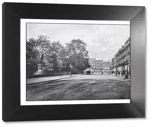Antique London's photographs: Russel Square