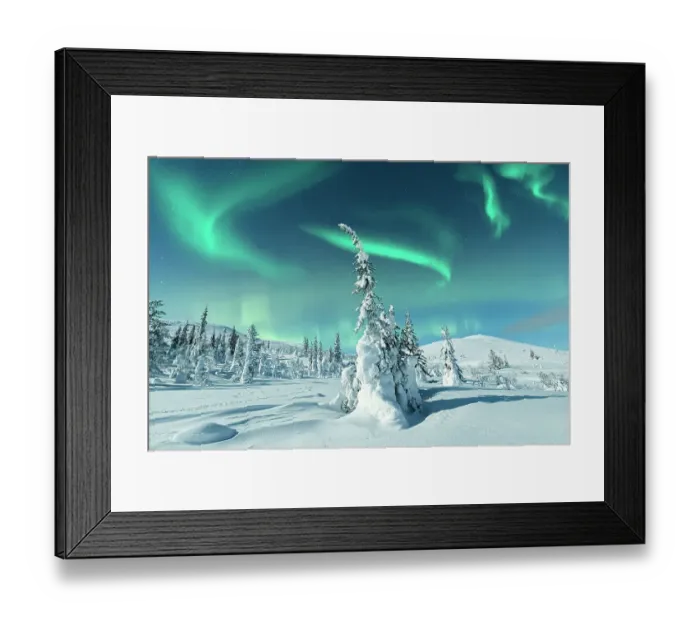 Framed Print : Northern Lights on the snowy landscape, Lapland Framed Print : Northern Lights on the snowy landscape, Lapland