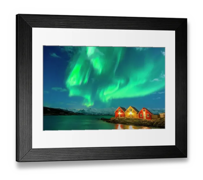 Framed Print : Northern Lights over the frozen arctic sea Framed Print : Northern Lights over the frozen arctic sea