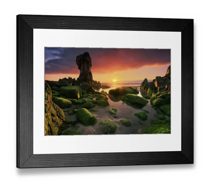 Framed Print : Lumeboo. A beautiful sunset at Lumeboo (or Lumebo) beach in Ferrol with many green rocks