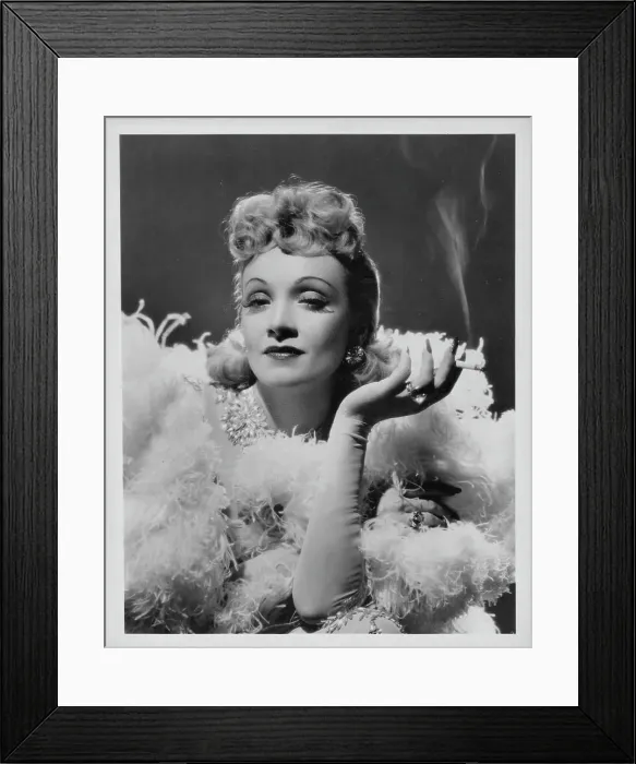 Framed Print : Marlene Dietrich Framed Print : Marlene Dietrich