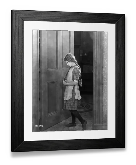 Framed Print : Little Annie Rooney Framed Print : Little Annie Rooney