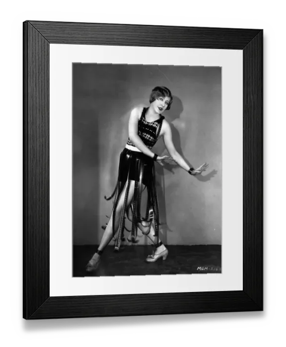 Framed Print : Gwen Lee. circa 1926: Gwen Lee, the MGM Hollywood actress Framed Print : Gwen Lee. circa 1926: Gwen Lee, the MGM Hollywood actress