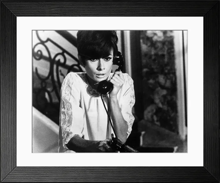 Framed Print : Audrey Hepburn Framed Print : Audrey Hepburn